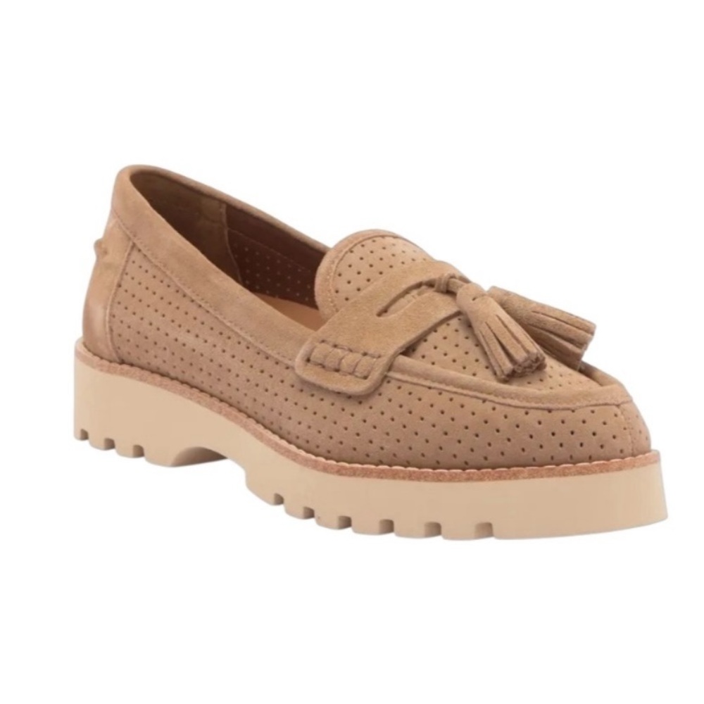 Donald J Pliner
Women's Natural Haarlem02 Suede Loafer  Size 5.5